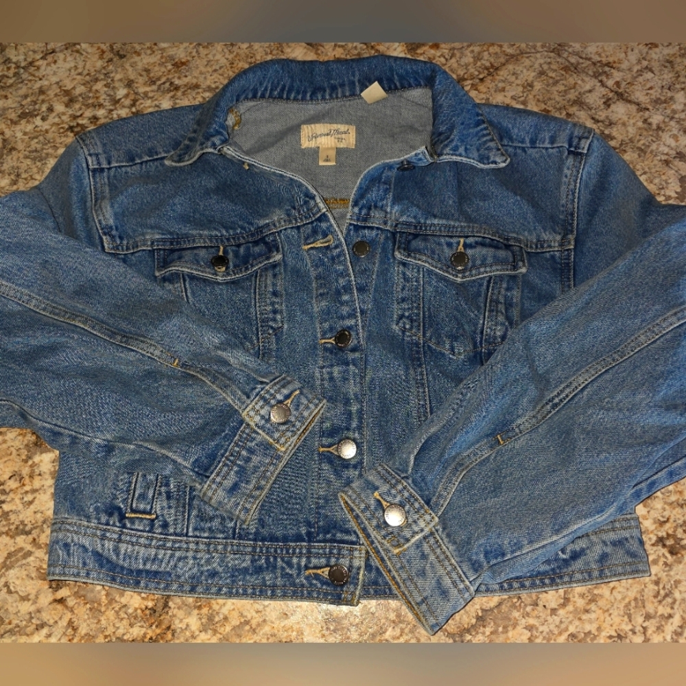 Universal Thread Medium Wash Denim Jacket Cotton … - image 1